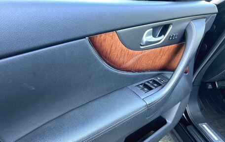 Infiniti QX70, 2017 год, 3 260 000 рублей, 20 фотография