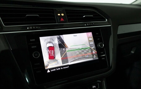 Volkswagen Tiguan II, 2019 год, 3 299 777 рублей, 15 фотография