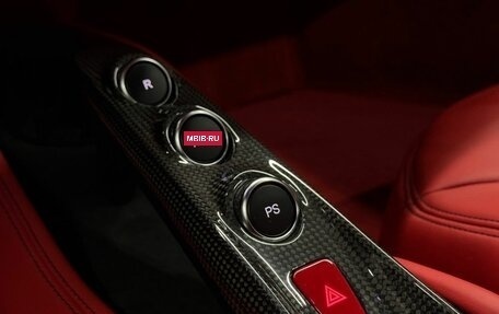 Ferrari F8, 2021 год, 25 440 000 рублей, 25 фотография