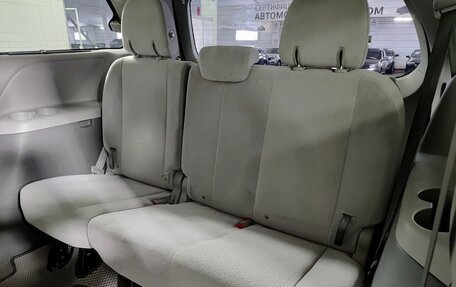 Toyota Sienna III, 2020 год, 2 850 000 рублей, 26 фотография
