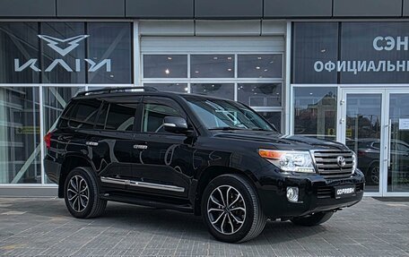 Toyota Land Cruiser 200, 2014 год, 4 750 000 рублей, 1 фотография