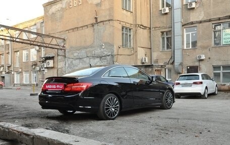 Mercedes-Benz E-Класс, 2012 год, 2 750 000 рублей, 5 фотография
