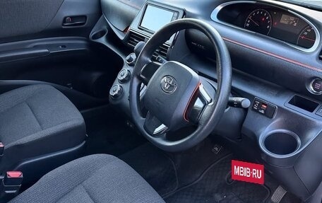 Toyota Sienta II, 2021 год, 1 455 000 рублей, 6 фотография