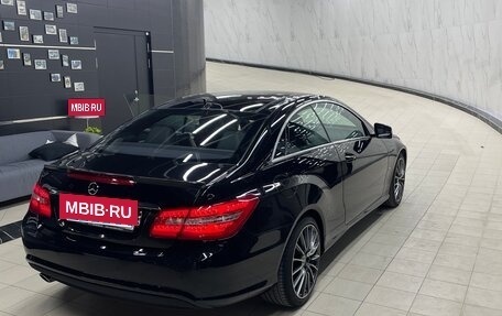 Mercedes-Benz E-Класс, 2012 год, 2 750 000 рублей, 31 фотография