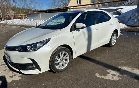 Toyota Corolla, 2018 год, 1 790 000 рублей, 10 фотография