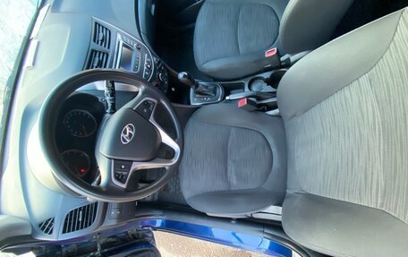 Hyundai Solaris II рестайлинг, 2014 год, 870 000 рублей, 6 фотография