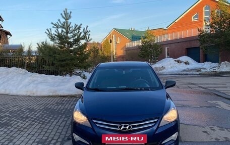 Hyundai Solaris II рестайлинг, 2014 год, 870 000 рублей, 3 фотография