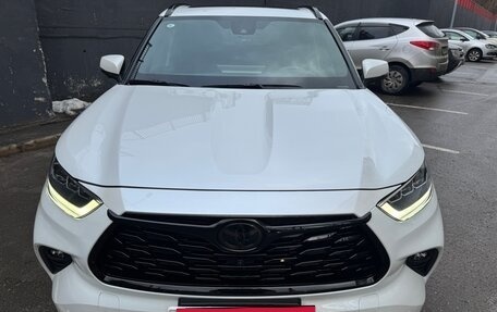 Toyota Highlander, 2025 год, 5 800 000 рублей, 10 фотография