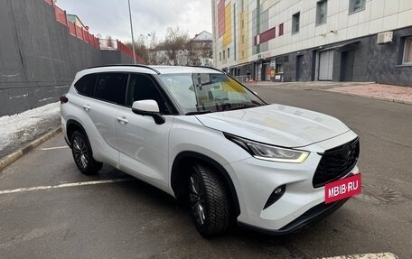 Toyota Highlander, 2025 год, 5 800 000 рублей, 3 фотография