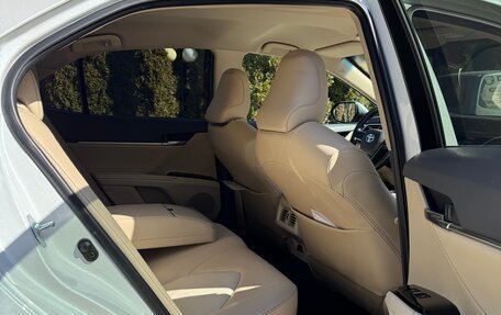 Toyota Camry, 2019 год, 3 500 000 рублей, 8 фотография