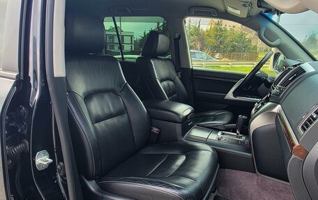 Toyota Land Cruiser 200, 2014 год, 4 750 000 рублей, 8 фотография