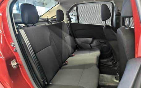 Renault Logan II, 2019 год, 1 050 000 рублей, 16 фотография