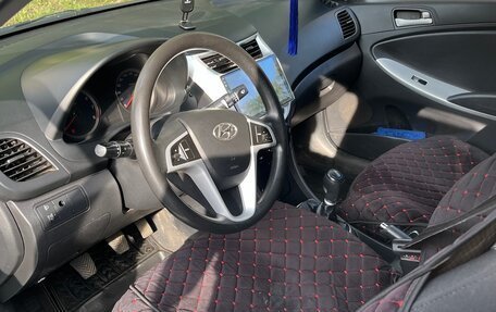 Hyundai Solaris II рестайлинг, 2011 год, 610 000 рублей, 12 фотография