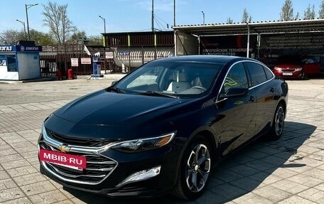 Chevrolet Malibu IX, 2020 год, 960 000 рублей, 2 фотография