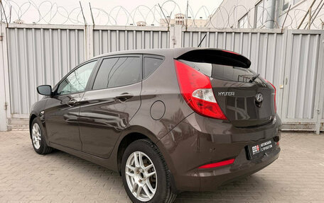 Hyundai Solaris II рестайлинг, 2015 год, 1 090 000 рублей, 4 фотография