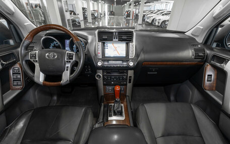 Toyota Land Cruiser Prado 150 рестайлинг 2, 2012 год, 2 950 000 рублей, 8 фотография