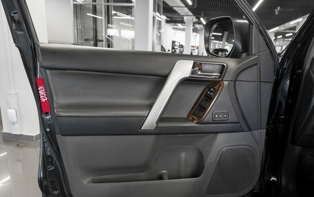 Toyota Land Cruiser Prado 150 рестайлинг 2, 2012 год, 2 950 000 рублей, 23 фотография