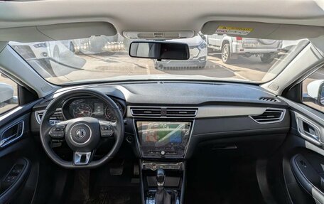 MG 5, 2023 год, 1 590 000 рублей, 9 фотография