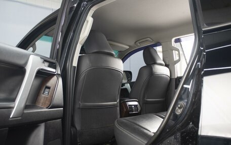 Toyota Land Cruiser Prado 150 рестайлинг 2, 2014 год, 3 400 000 рублей, 10 фотография