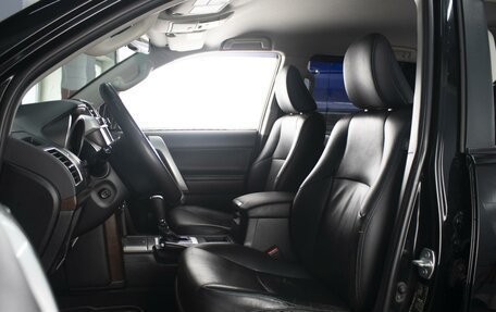 Toyota Land Cruiser Prado 150 рестайлинг 2, 2014 год, 3 400 000 рублей, 9 фотография