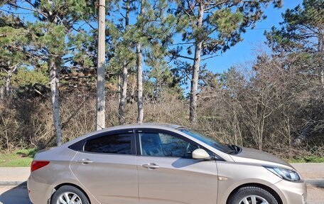 Hyundai Solaris II рестайлинг, 2012 год, 815 000 рублей, 1 фотография