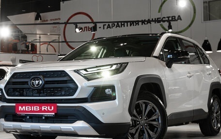 Toyota RAV4, 2025 год, 5 090 000 рублей, 2 фотография