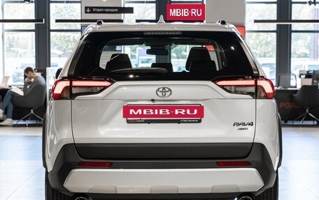 Toyota RAV4, 2025 год, 5 090 000 рублей, 8 фотография