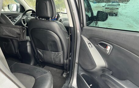 Hyundai ix35 I рестайлинг, 2015 год, 1 330 000 рублей, 15 фотография