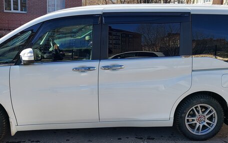 Honda Stepwgn IV, 2015 год, 1 600 000 рублей, 3 фотография