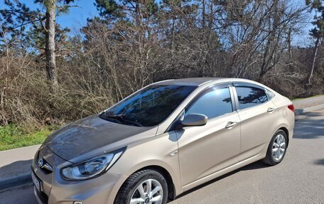 Hyundai Solaris II рестайлинг, 2012 год, 815 000 рублей, 7 фотография