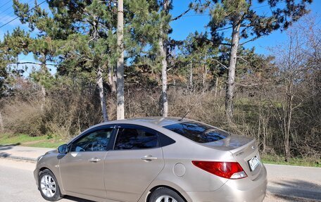 Hyundai Solaris II рестайлинг, 2012 год, 815 000 рублей, 5 фотография