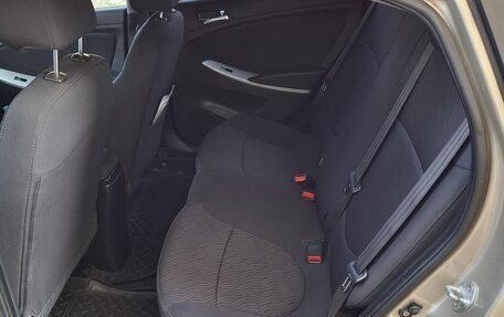 Hyundai Solaris II рестайлинг, 2012 год, 815 000 рублей, 14 фотография