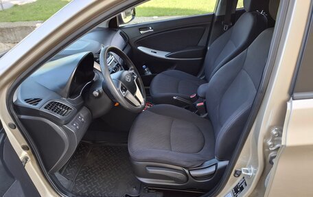 Hyundai Solaris II рестайлинг, 2012 год, 815 000 рублей, 17 фотография