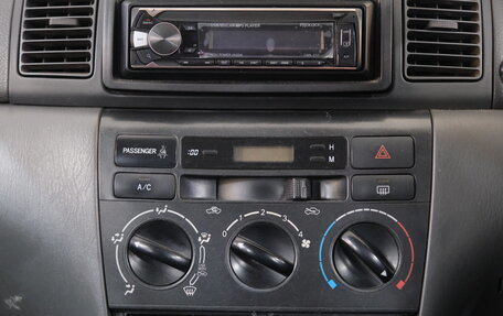 Toyota Corolla, 2002 год, 599 000 рублей, 15 фотография