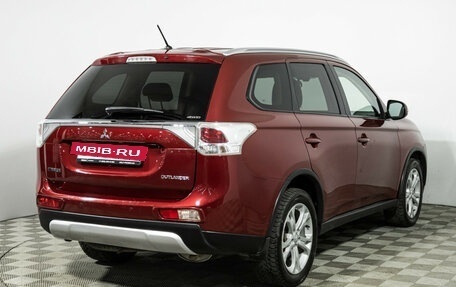 Mitsubishi Outlander III рестайлинг 3, 2014 год, 1 599 700 рублей, 5 фотография