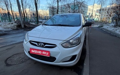 Hyundai Solaris II рестайлинг, 2012 год, 475 000 рублей, 1 фотография