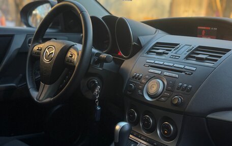 Mazda 3, 2009 год, 14 фотография