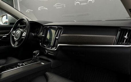 Volvo V90 Cross Country I рестайлинг, 2018 год, 2 795 700 рублей, 8 фотография