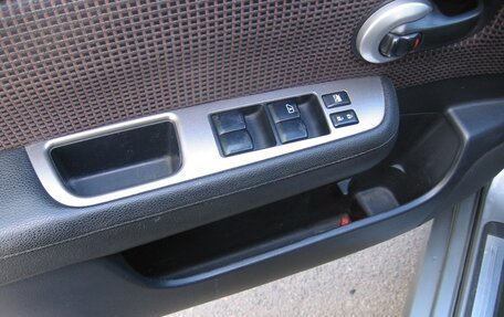 Nissan Tiida, 2010 год, 390 000 рублей, 3 фотография