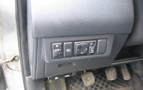 Nissan Tiida, 2010 год, 390 000 рублей, 8 фотография