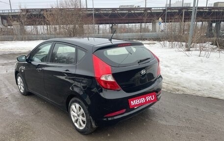 Hyundai Solaris II рестайлинг, 2016 год, 880 000 рублей, 2 фотография