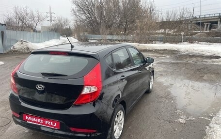 Hyundai Solaris II рестайлинг, 2016 год, 880 000 рублей, 3 фотография