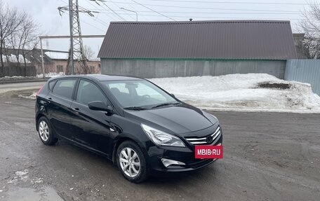 Hyundai Solaris II рестайлинг, 2016 год, 880 000 рублей, 4 фотография