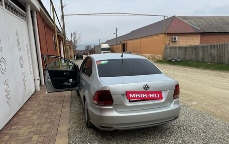 Volkswagen Polo VI (EU Market), 2016 год, 830 000 рублей, 2 фотография