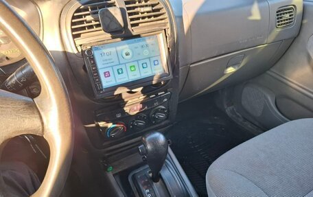 KIA Sportage IV рестайлинг, 2003 год, 300 000 рублей, 11 фотография