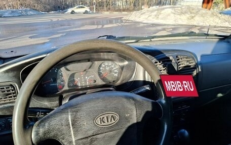 KIA Sportage IV рестайлинг, 2003 год, 300 000 рублей, 13 фотография