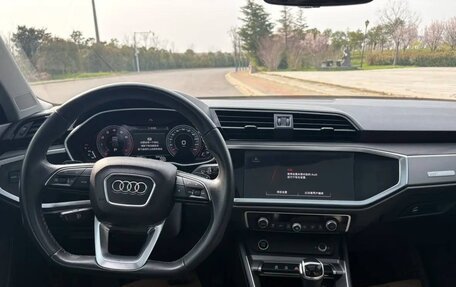 Audi Q3, 2022 год, 2 430 000 рублей, 10 фотография