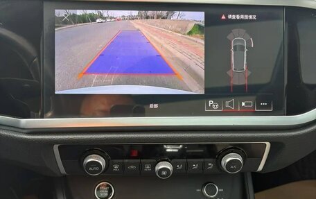 Audi Q3, 2022 год, 2 430 000 рублей, 12 фотография