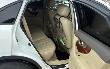 Infiniti FX II, 2009 год, 1 850 000 рублей, 18 фотография