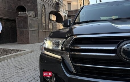 Toyota Land Cruiser 200, 2019 год, 6 800 000 рублей, 7 фотография